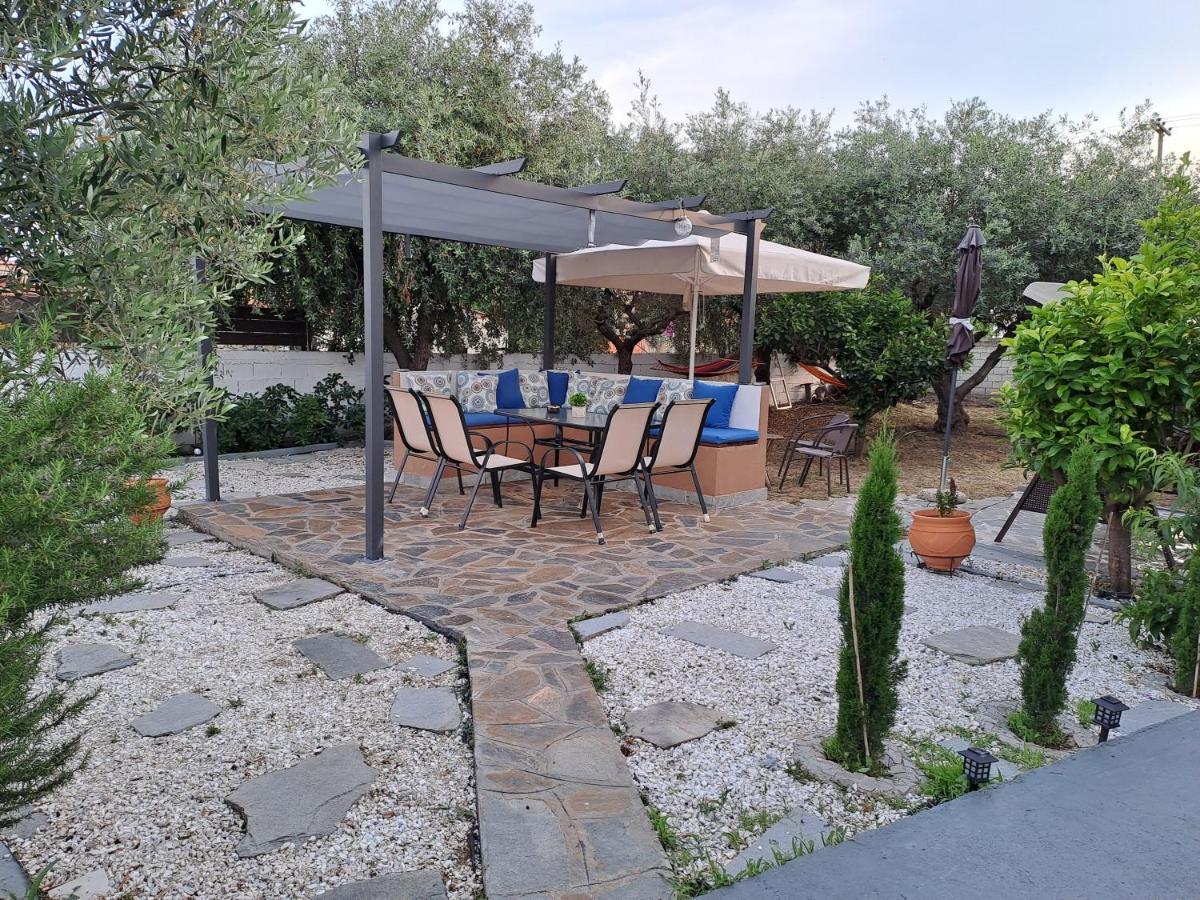 Villa Myrsini' S House Néa Péramos Exterior foto